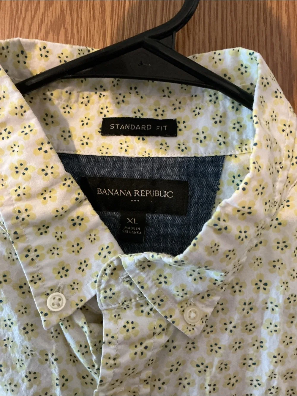 Banana Republic Standard Fit Floral Print Button-Down Shirt XL